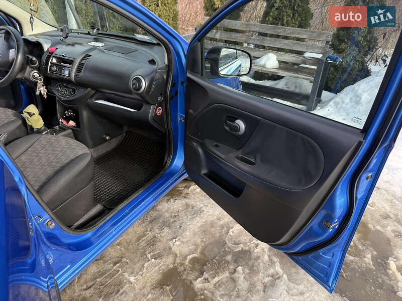 Хэтчбек Nissan Note 2008 в Надворной