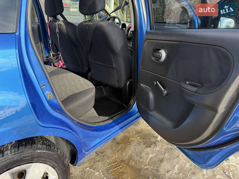 Хэтчбек Nissan Note 2008 в Надворной
