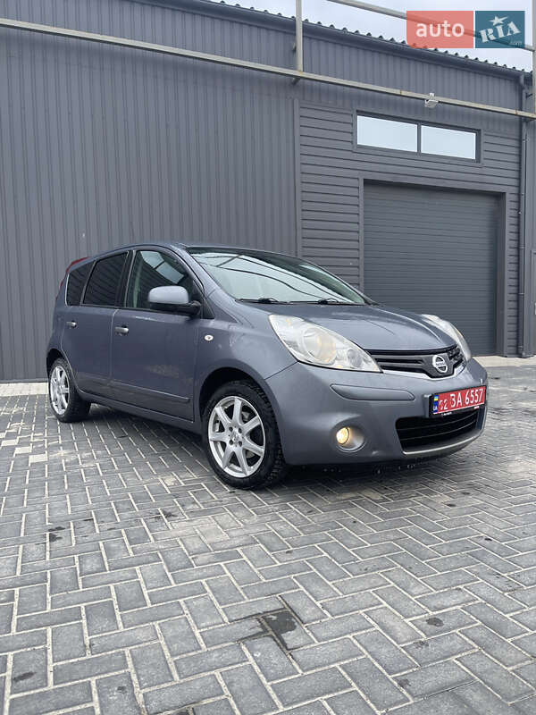 Хэтчбек Nissan Note 2011 в Кропивницком