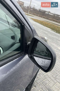 Хэтчбек Nissan Note 2011 в Кропивницком