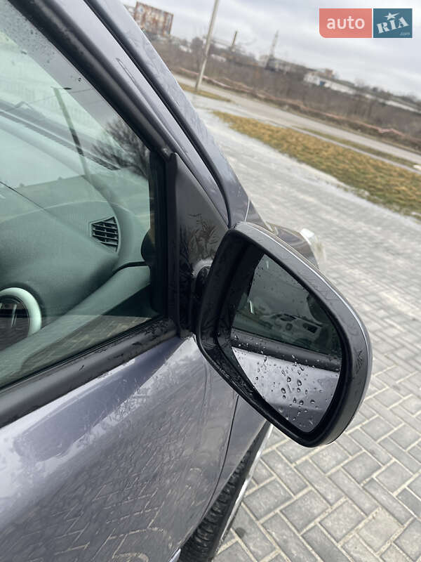 Хэтчбек Nissan Note 2011 в Кропивницком