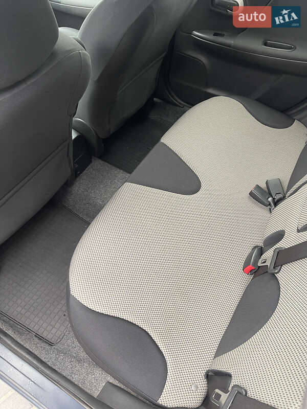 Хэтчбек Nissan Note 2011 в Кропивницком