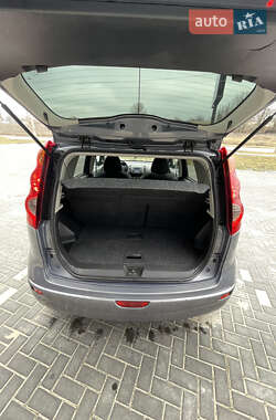 Хэтчбек Nissan Note 2011 в Кропивницком