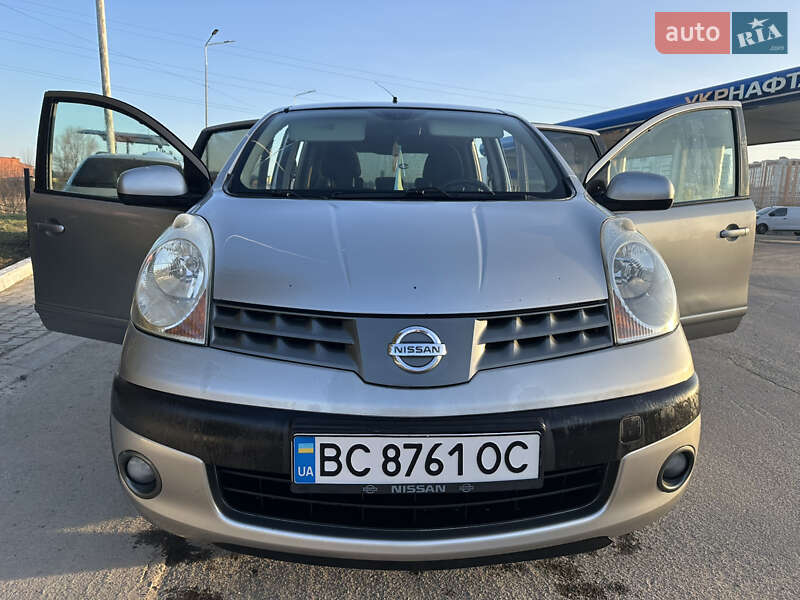 Хетчбек Nissan Note 2006 в Дрогобичі