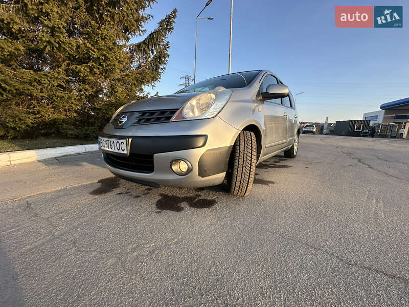 Хетчбек Nissan Note 2006 в Дрогобичі