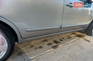 Хетчбек Nissan Note 2006 в Дрогобичі