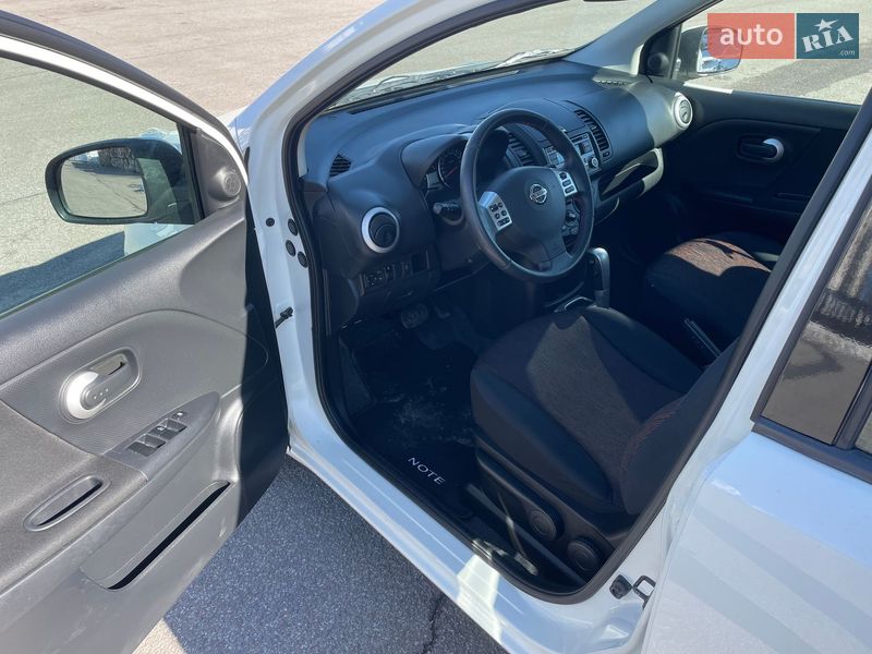 Хетчбек Nissan Note 2011 в Львові