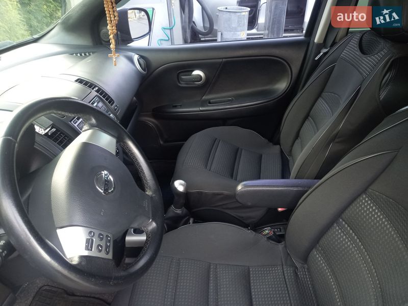 Хэтчбек Nissan Note 2013 в Ивано-Франковске