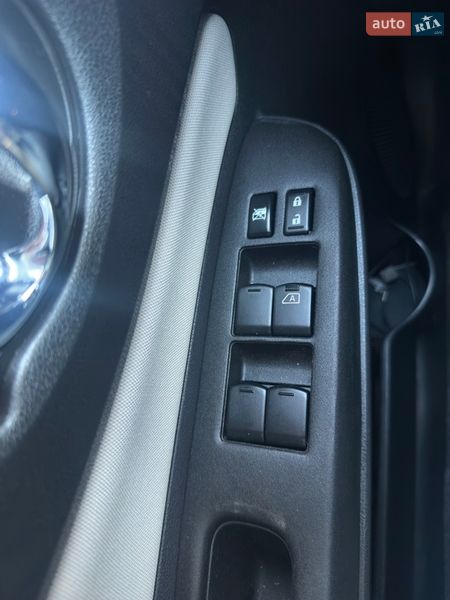 Хэтчбек Nissan Note 2019 в Киеве