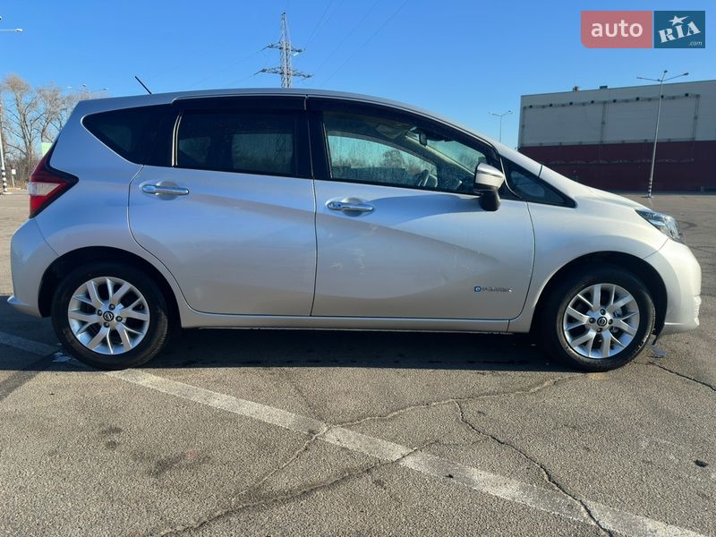 Хэтчбек Nissan Note 2019 в Киеве