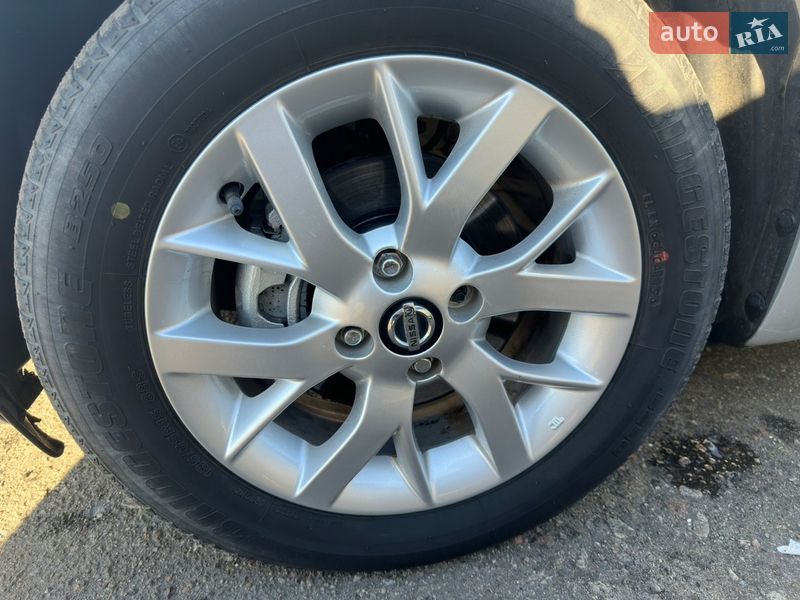 Хэтчбек Nissan Note 2019 в Киеве