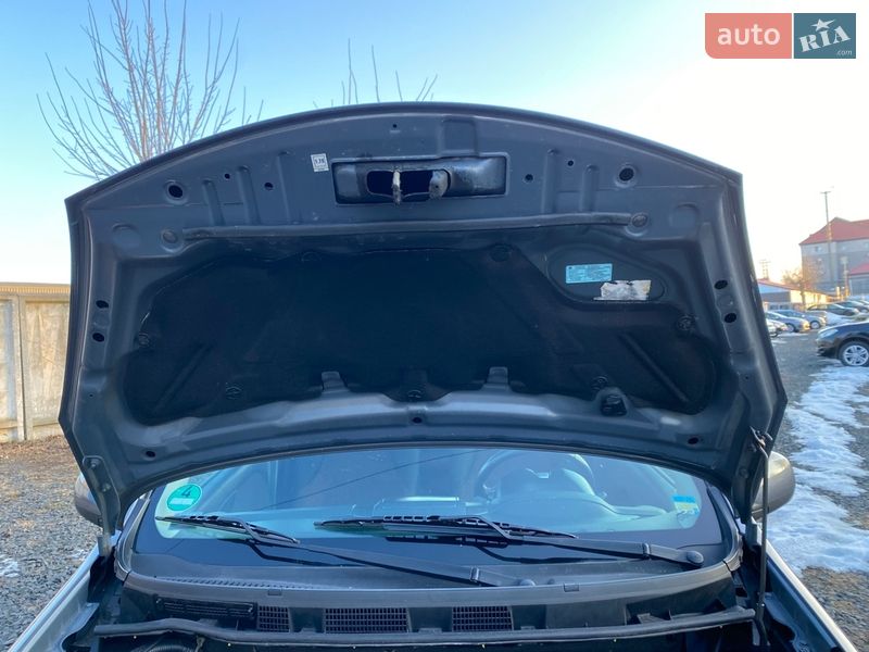 Хэтчбек Nissan Note 2009 в Луцке