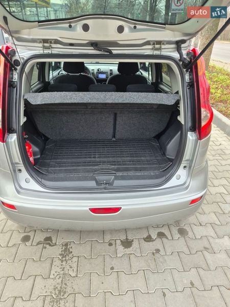 Хэтчбек Nissan Note 2010 в Луцке