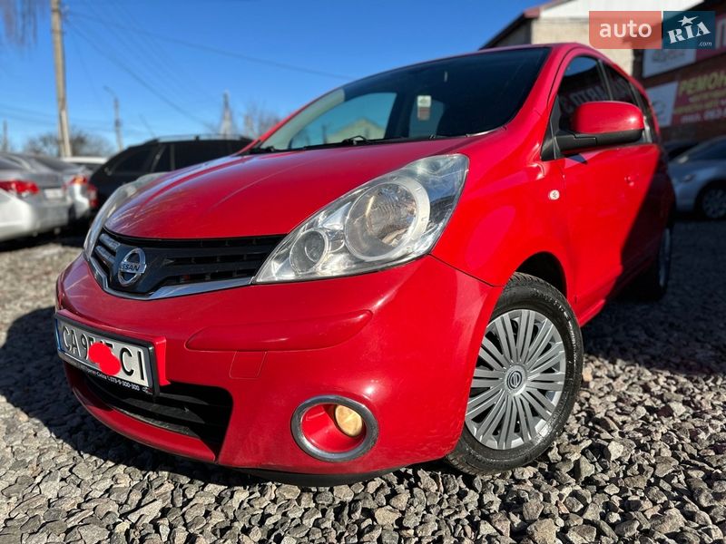Хэтчбек Nissan Note 2013 в Смеле