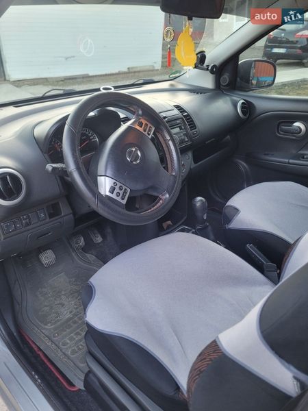 Хетчбек Nissan Note 2009 в Снятині
