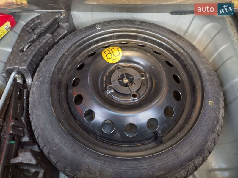 Хетчбек Nissan Note 2006 в Луцьку