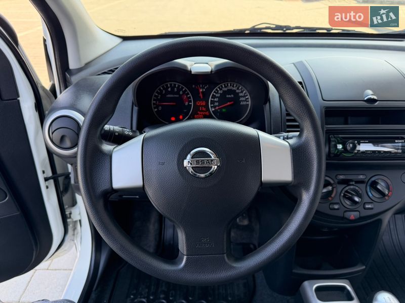 Хэтчбек Nissan Note 2013 в Ивано-Франковске