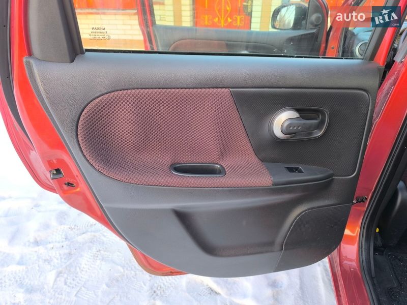 Хетчбек Nissan Note 2007 в Києві фото 52 Хетчбек Nissan Note 2007 в Києві