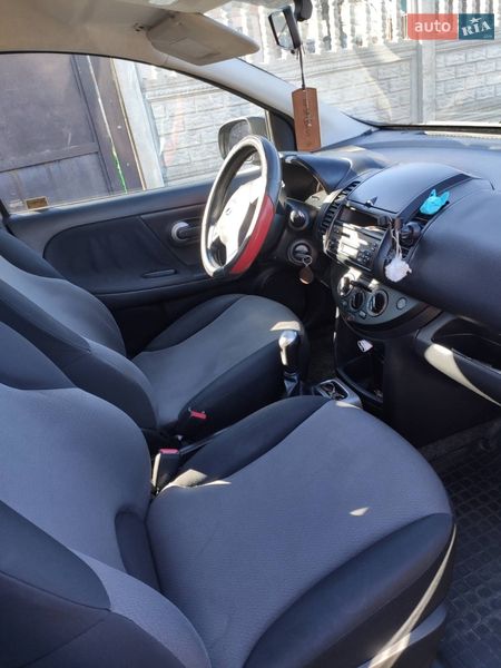 Хэтчбек Nissan Note 2010 в Калиновке