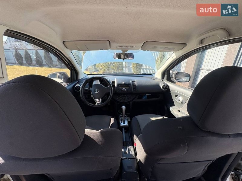 Хэтчбек Nissan Note 2011 в Киеве