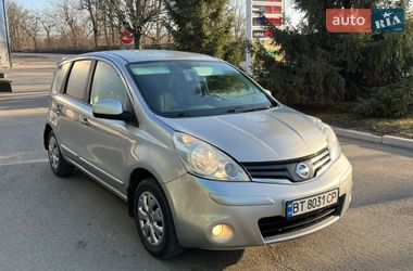 Хетчбек Nissan Note 2011 в Смілі