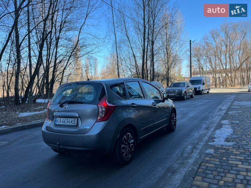 Хэтчбек Nissan Note 2013 в Чернигове