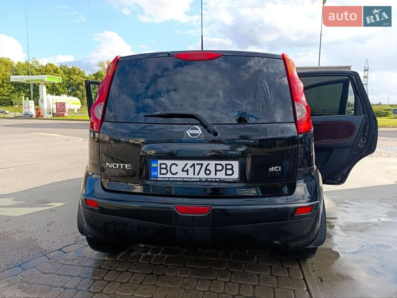 Хетчбек Nissan Note 2008 в Стрию