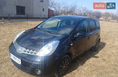 Хэтчбек Nissan Note 2008 в Полтаве