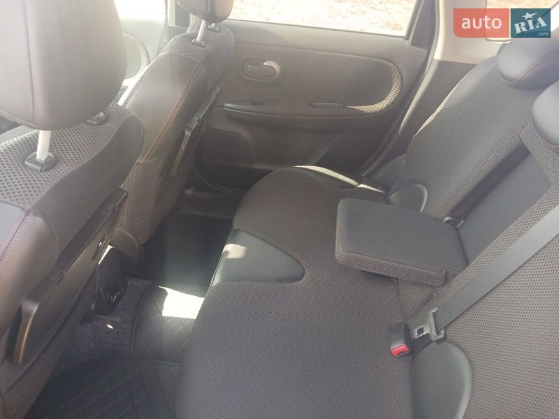 Хетчбек Nissan Note 2008 в Полтаві