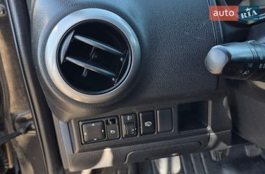 Хэтчбек Nissan Note 2006 в Киеве