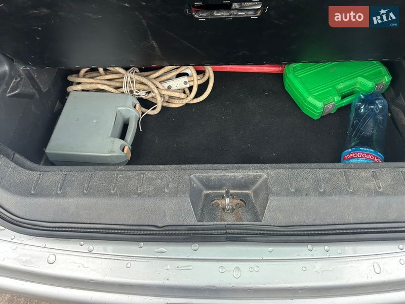 Хетчбек Nissan Note 2009 в Житомирі