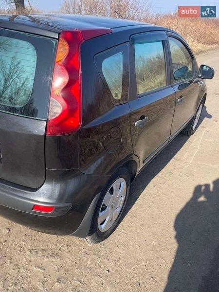 Хэтчбек Nissan Note 2006 в Хмельницком