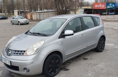 Хэтчбек Nissan Note 2008 в Запорожье