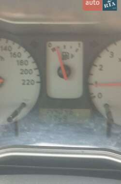 Хэтчбек Nissan Note 2008 в Львове