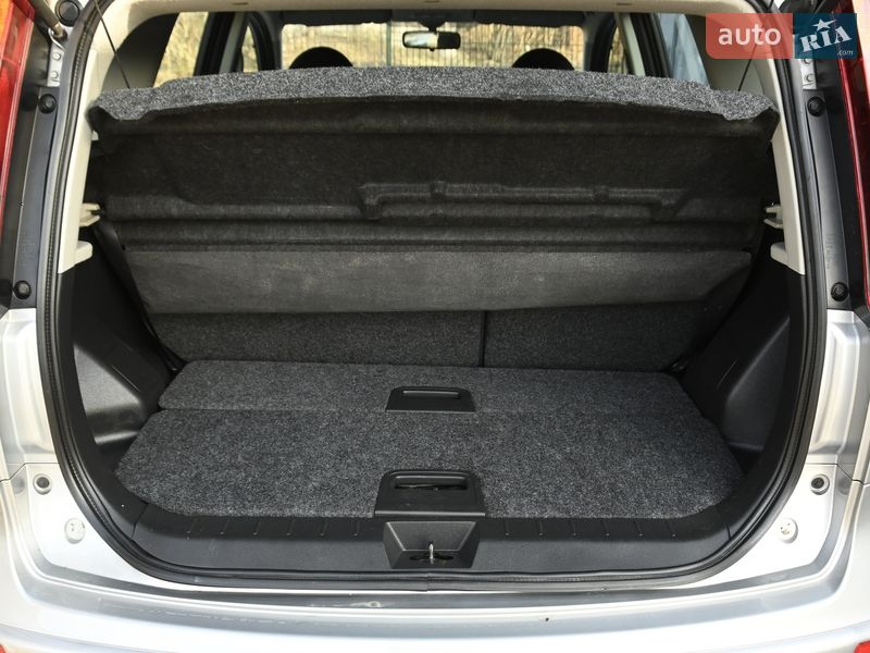 Хэтчбек Nissan Note 2009 в Бердичеве