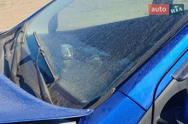 Хетчбек Nissan Note 2006 в Чернівцях