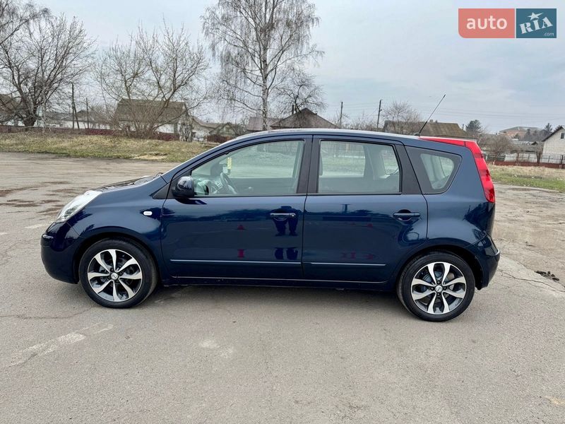 Хэтчбек Nissan Note 2008 в Умани