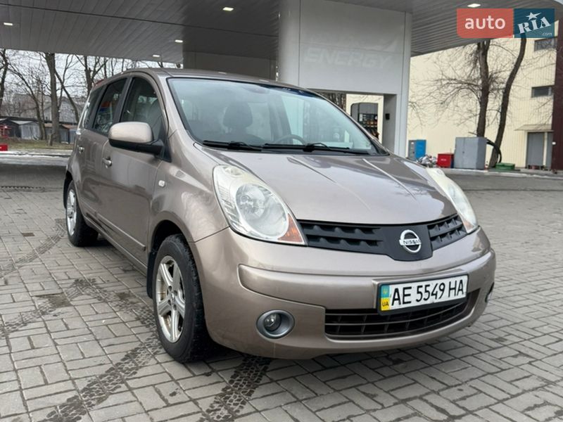 Хэтчбек Nissan Note 2008 в Днепре