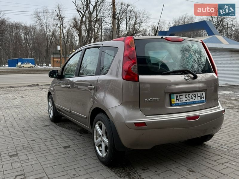 Хэтчбек Nissan Note 2008 в Днепре