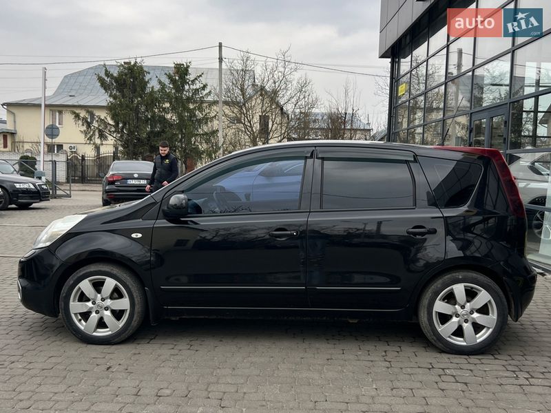 Хэтчбек Nissan Note 2013 в Ивано-Франковске