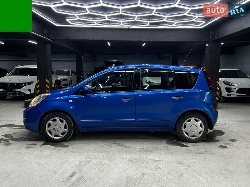 Хэтчбек Nissan Note 2011 в Черновцах