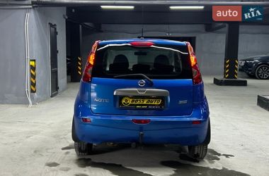 Хэтчбек Nissan Note 2011 в Черновцах