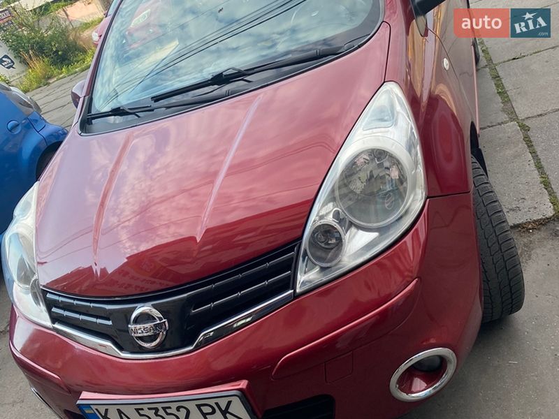 Хэтчбек Nissan Note 2012 в Киеве