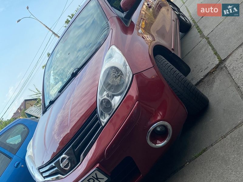 Хэтчбек Nissan Note 2012 в Киеве