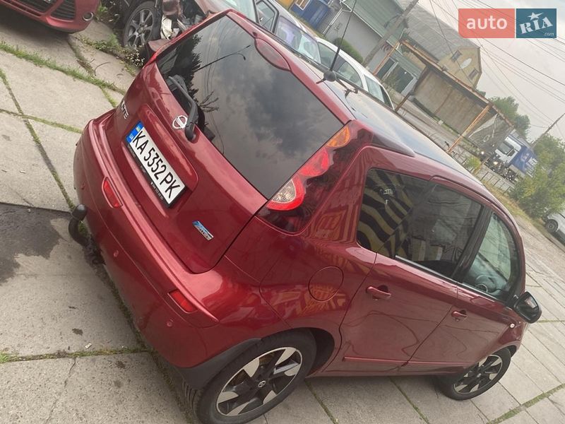 Хэтчбек Nissan Note 2012 в Киеве