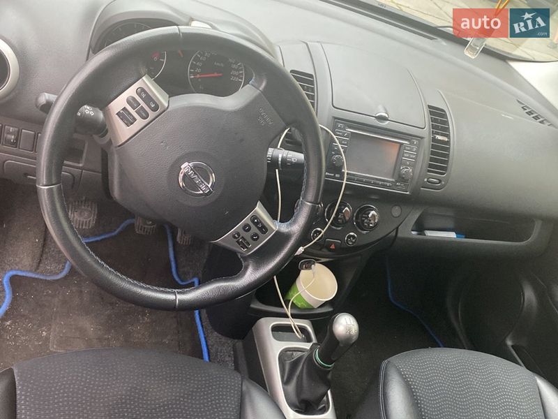 Хэтчбек Nissan Note 2012 в Киеве