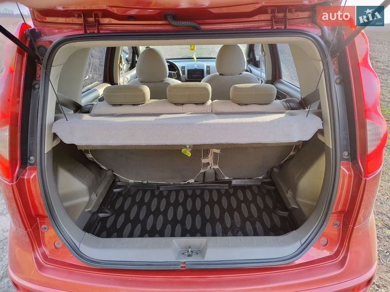 Хэтчбек Nissan Note 2007 в Борисполе