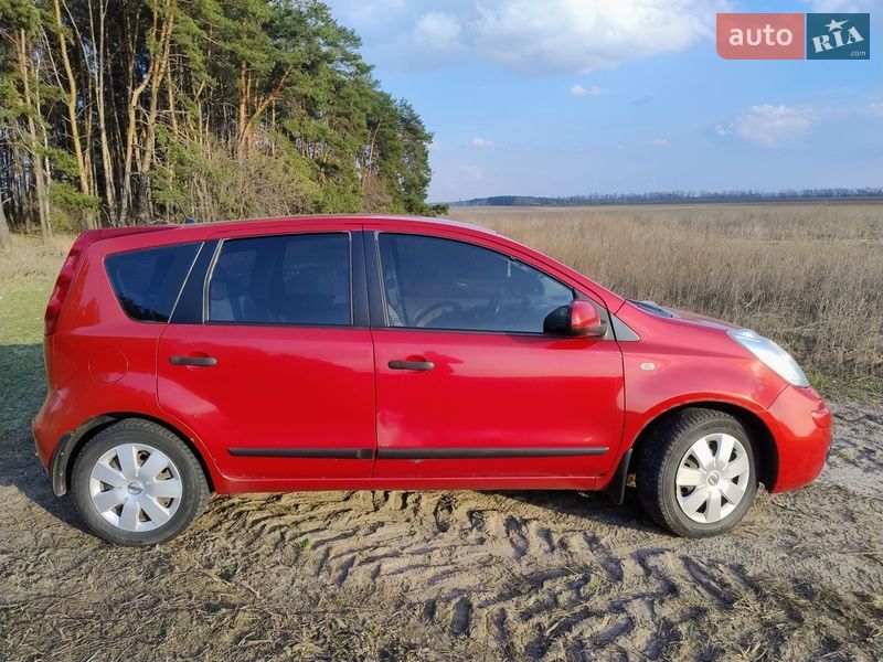 Хэтчбек Nissan Note 2007 в Борисполе