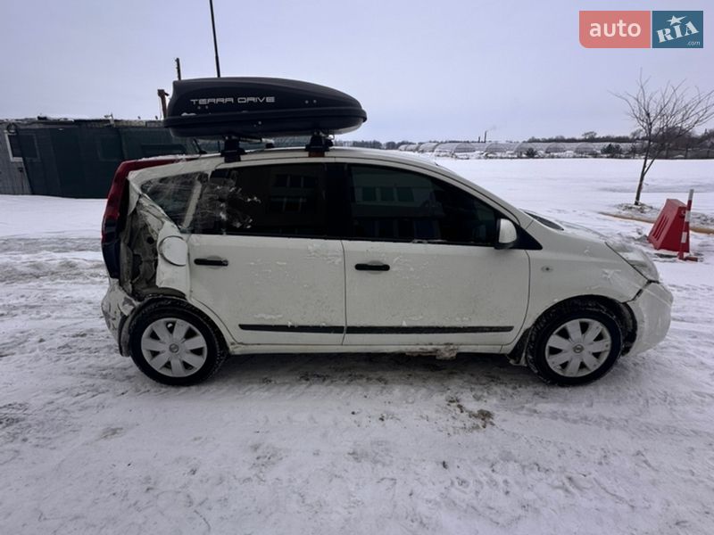 Хэтчбек Nissan Note 2012 в Борисполе фото 6 Хэтчбек Nissan Note 2012 в Борисполе