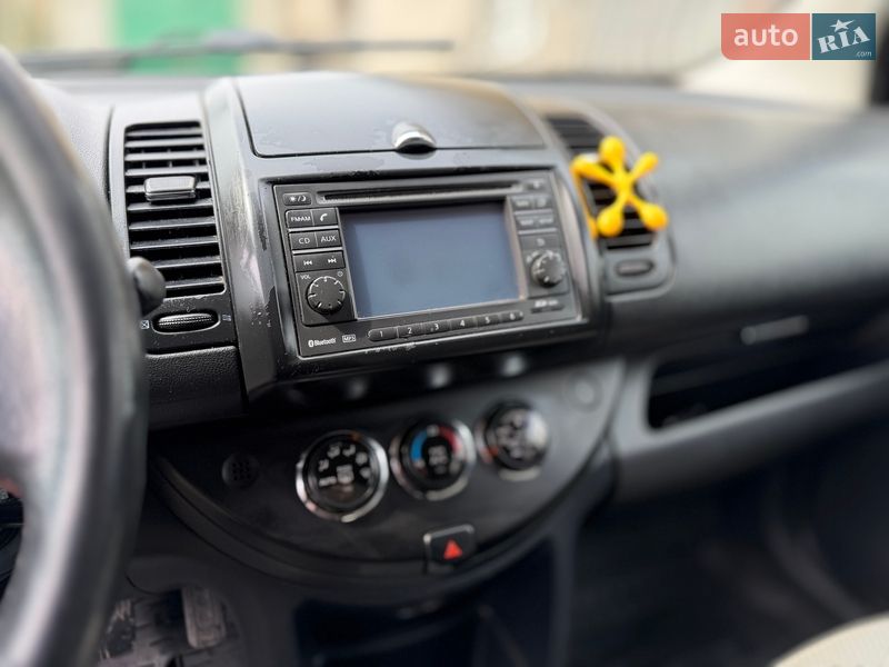 Хетчбек Nissan Note 2011 в Хмельницькому